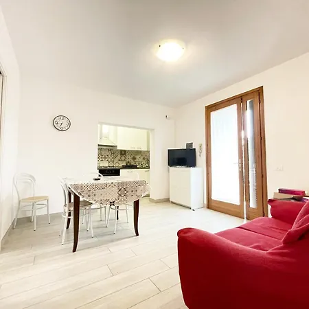 Casa Berso' A By Zoom In Earth *