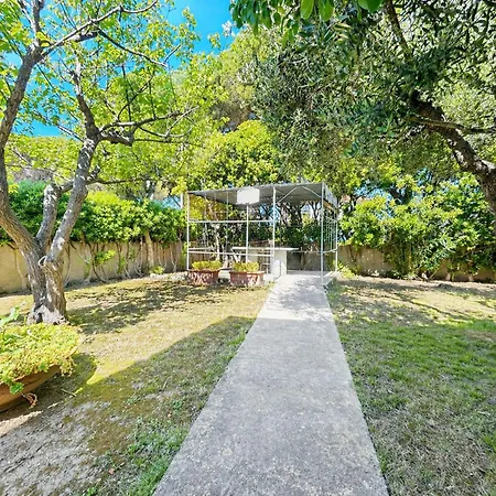 Casa Berso' A By Zoom In Earth